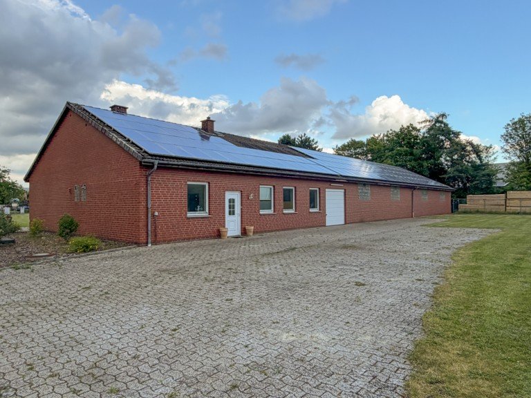 Aussenansicht Sulingen Lager Vielseitig nutzbare Lagerhalle mit 720 m� in Sulingen zu vermieten!