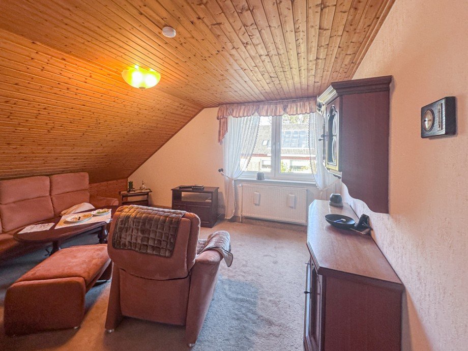 Wohnzimmer OG Einfamilienhaus Sulingen