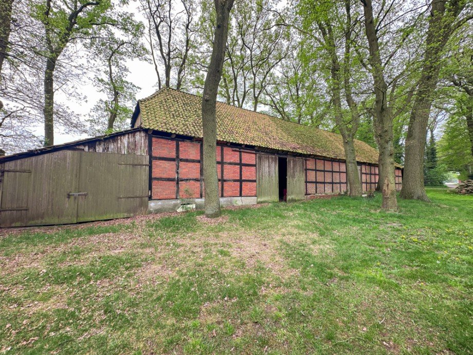 gr. Scheune Zweifamilienhaus Sulingen
