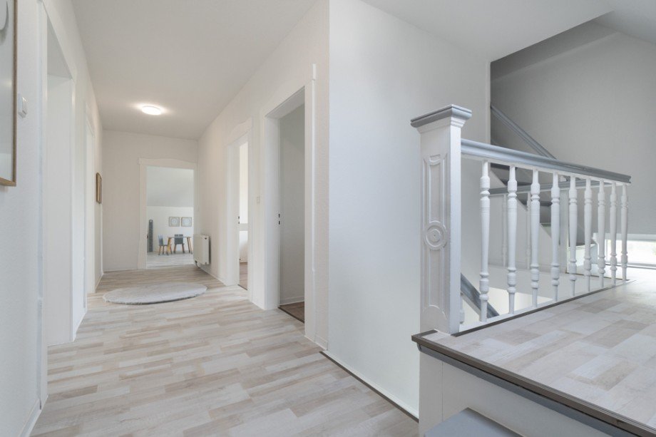 Flur OG (3) Etagenwohnung L�hne