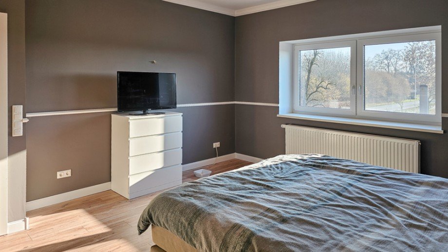 Schlafzimmer OG Einfamilienhaus Wagenfeld