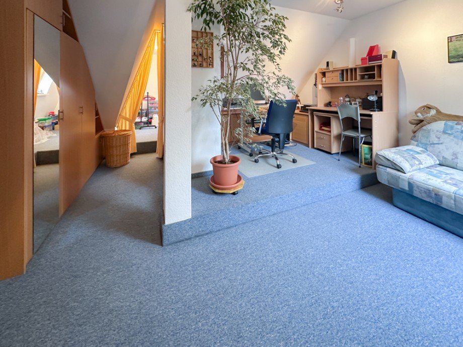 Dachgeschoss Einfamilienhaus Schwaf�rden