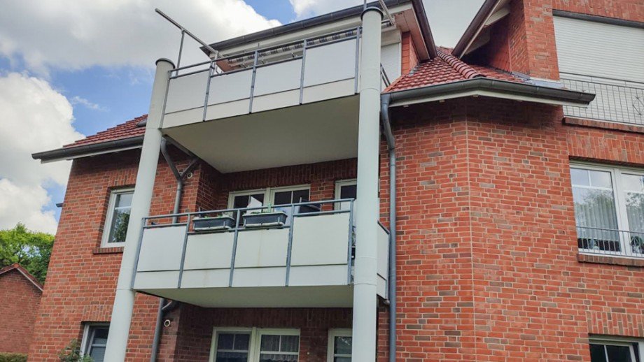 Aussenansicht Balkon Etagenwohnung Sulingen
