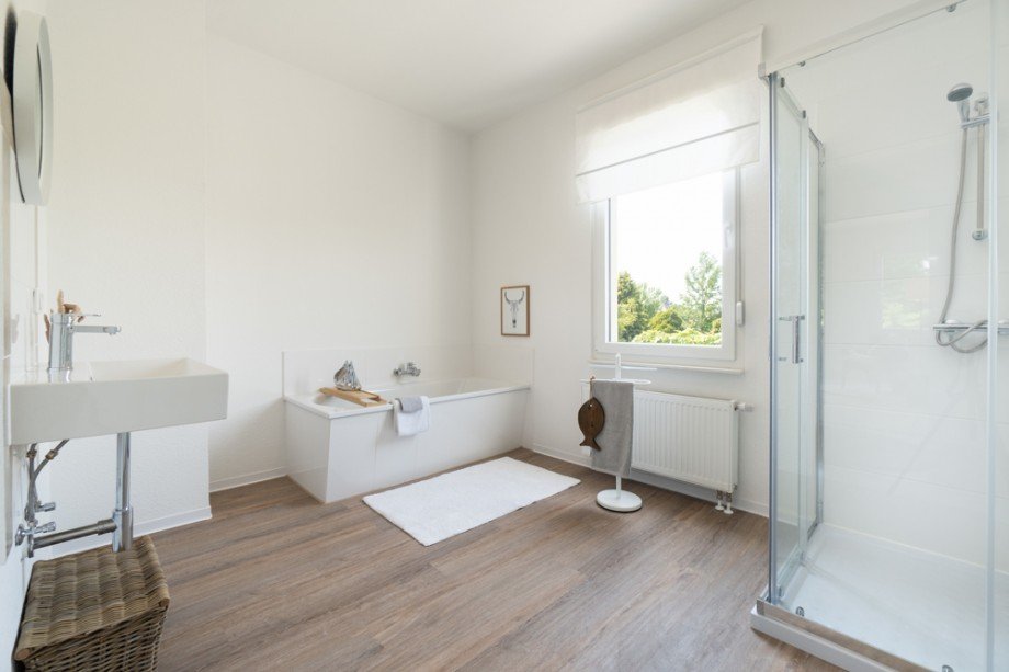 14 Bad OG Zweifamilienhaus L�hne / Gohfeld