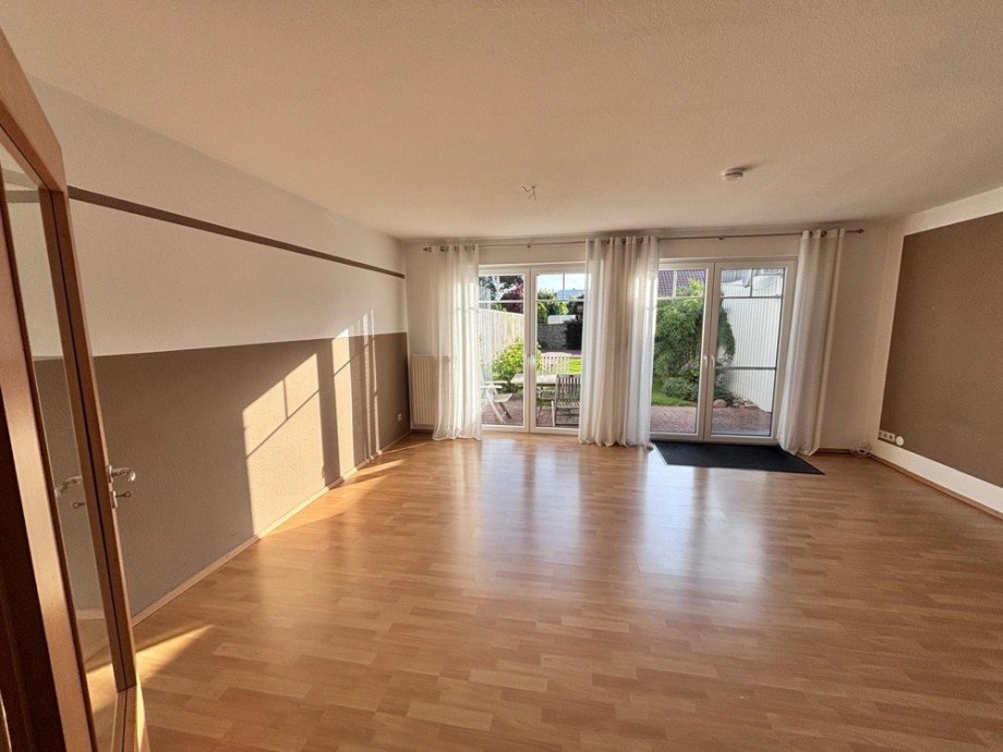 Wohn-Esszimmer Doppelhaush�lfte Sulingen