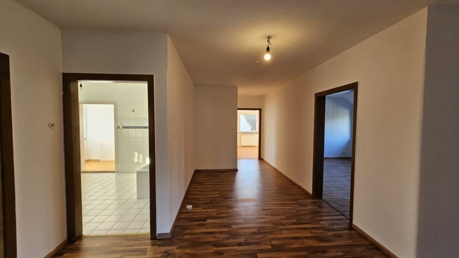 Flur (1) Dachgeschosswohnung Siedenburg