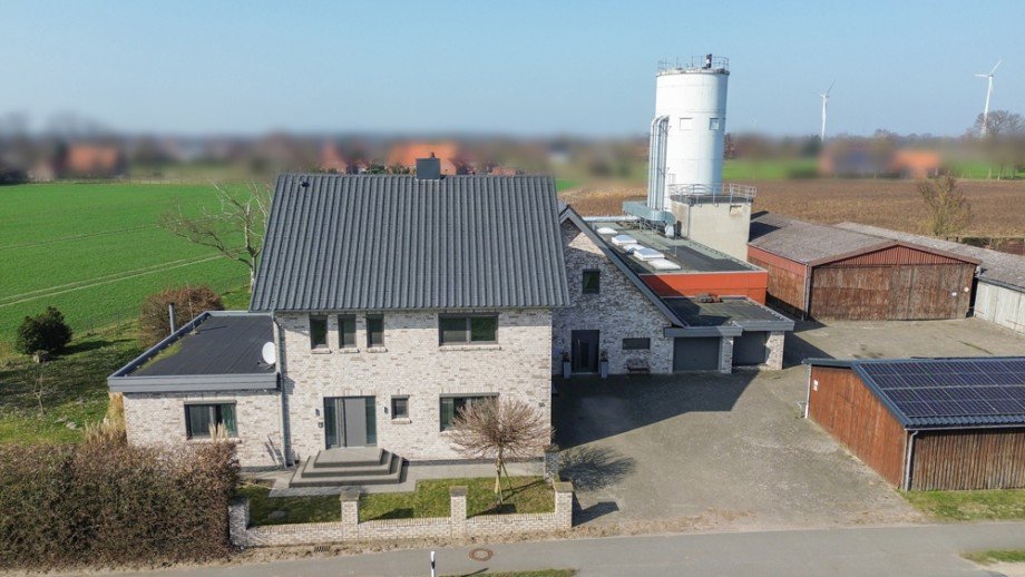  Halle / Lager / Produktion Wagenfeld