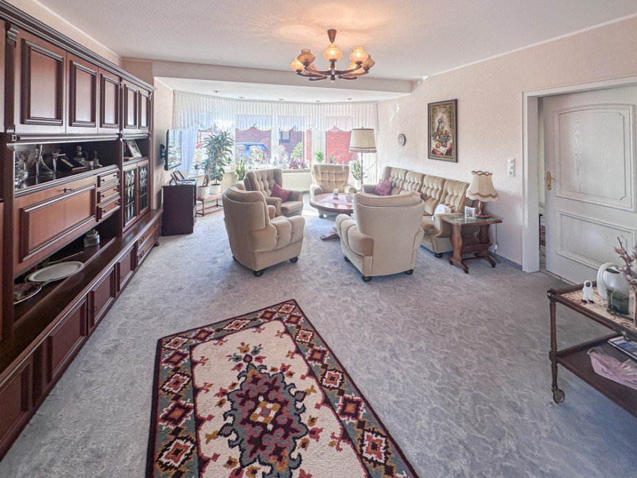 gr. Wohnzimmer EG Einfamilienhaus Sulingen