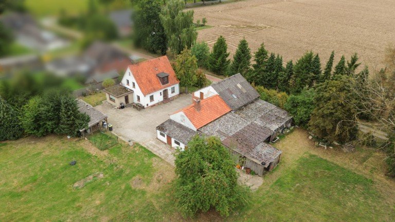 Grundst�ck Ehrenburg Einfamilienhaus Freistehendes Einfamilienhaus in l�ndlicher Lage- gro�z�giges Grundst�ck mit Bebauungsfl�che!
